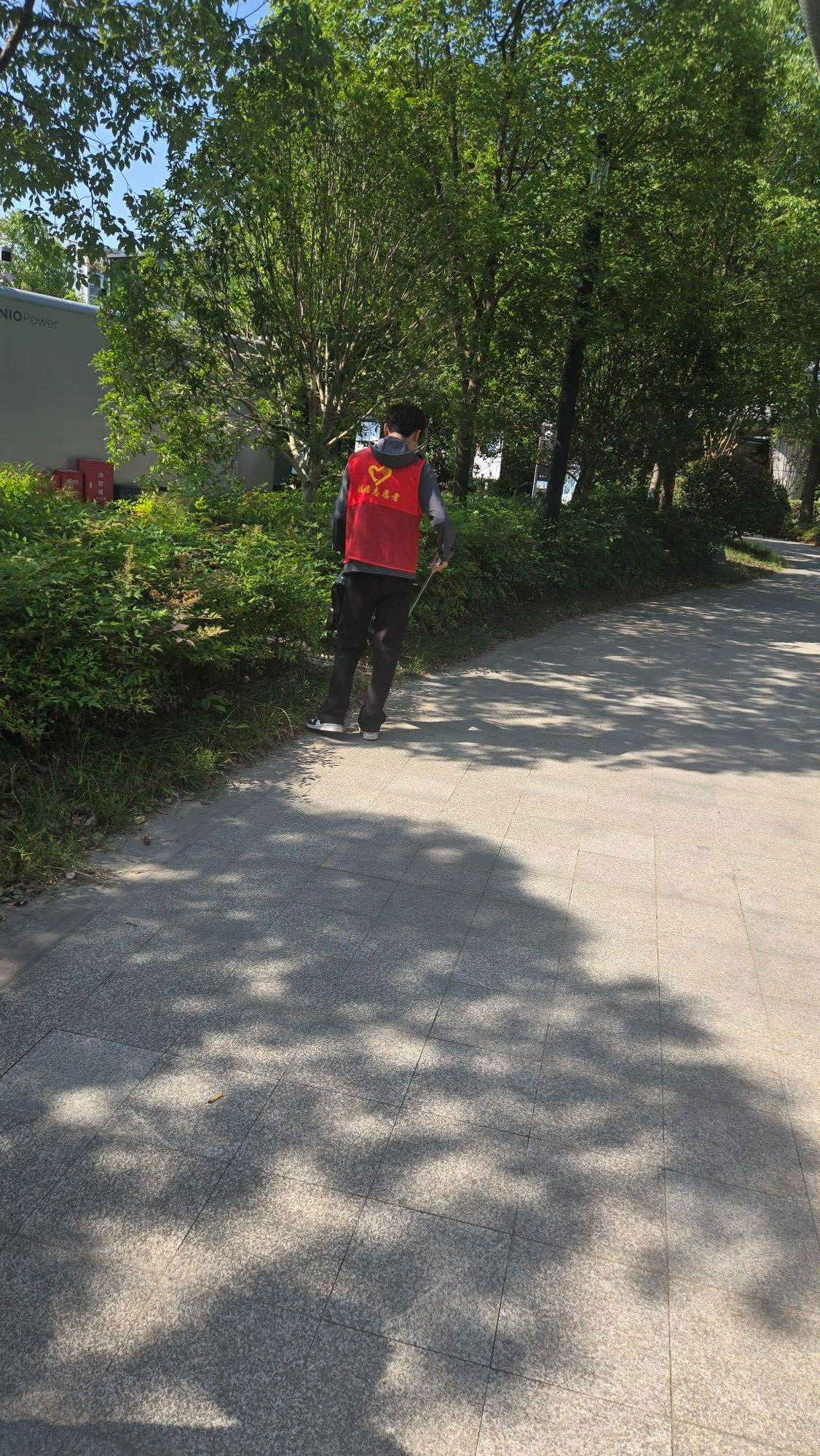 净化城市环境人人有责_1